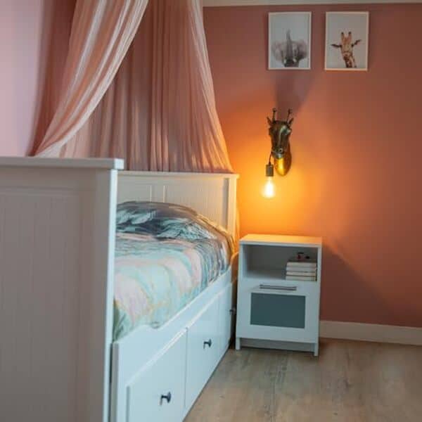 Découvrez notre test détaillé de l'applique murale Qazqa wl-animal dorée : design raffiné, éclairage optimal et conseils d'installation pour embellir votre intérieur.