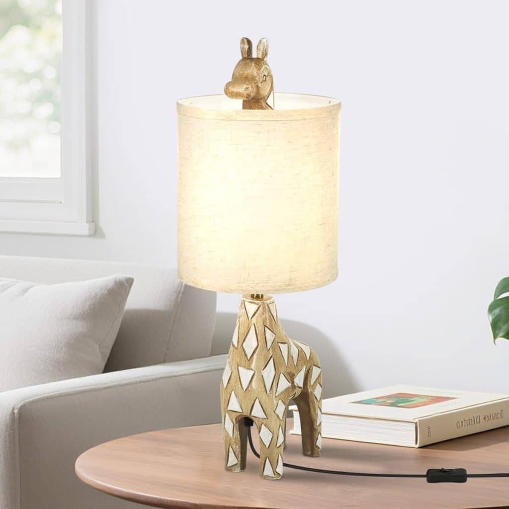 Test de la lampe girafe YESINTO : déco et lumière enfantine