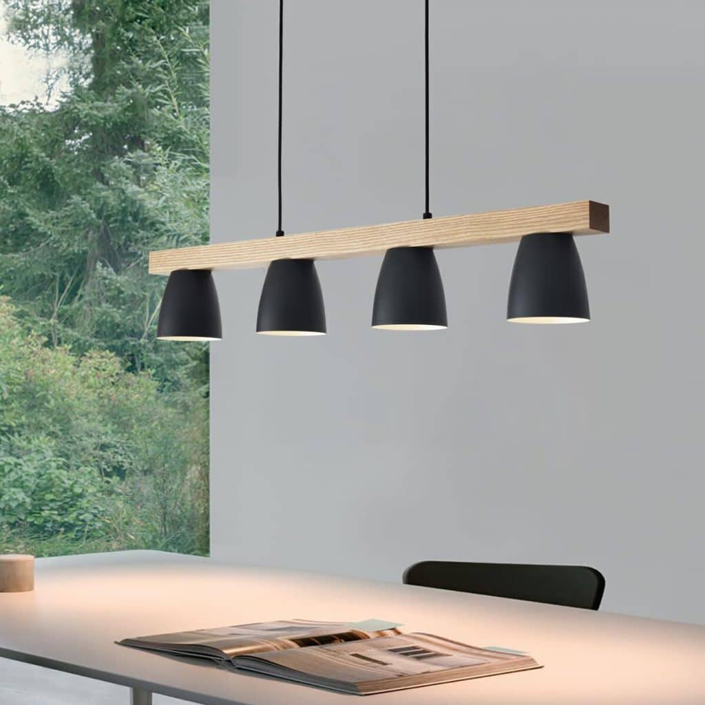 Test : suspension Ouglres 4 lumières en bois pour salle à manger